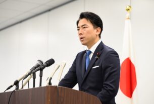 Japan’s Farm Minister Koizumi Defends Shine Muscat Licensing Policy Amid Backlash