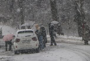 Light Snow and Rain Expected in Kashmir as Year Draws to a Close