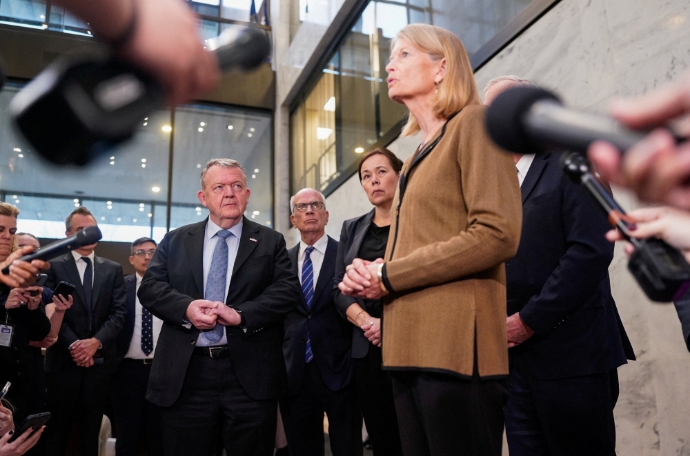 Trump Clings to Greenland Ambitions Despite Tense White House Talks with Denmark