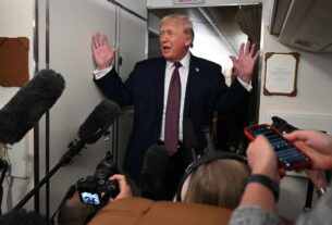 Trump Says Iran “Wants to Negotiate” Amid Rising Protests and Reported Deaths