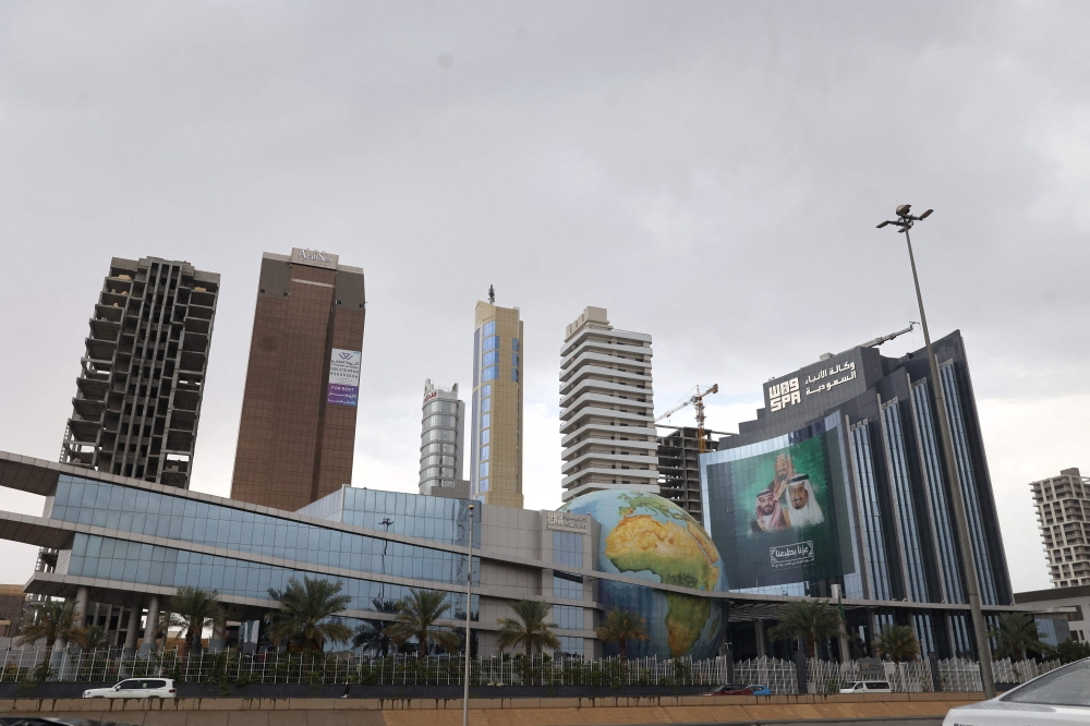 Saudi Arabia Intercepts Two Cruise Missiles South of Riyadh, Foils Drone Threat