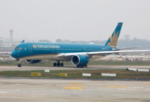 Vietnam Airlines Suspends Domestic Flights Amid Fuel Shortage: What This Means for Travelers and the Aviation Industry