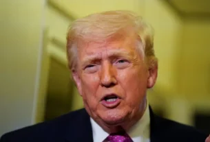 Trump Claims Iran Is Sending 20 Large Oil Tankers to the United States Through the Strait of Hormuz