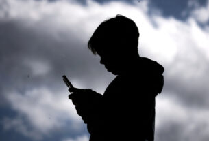 EU warns Meta over failure to keep under-13s off Facebook and Instagram