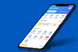 E-wallets are no longer just for the young Malaysians of all ages are going cashless
